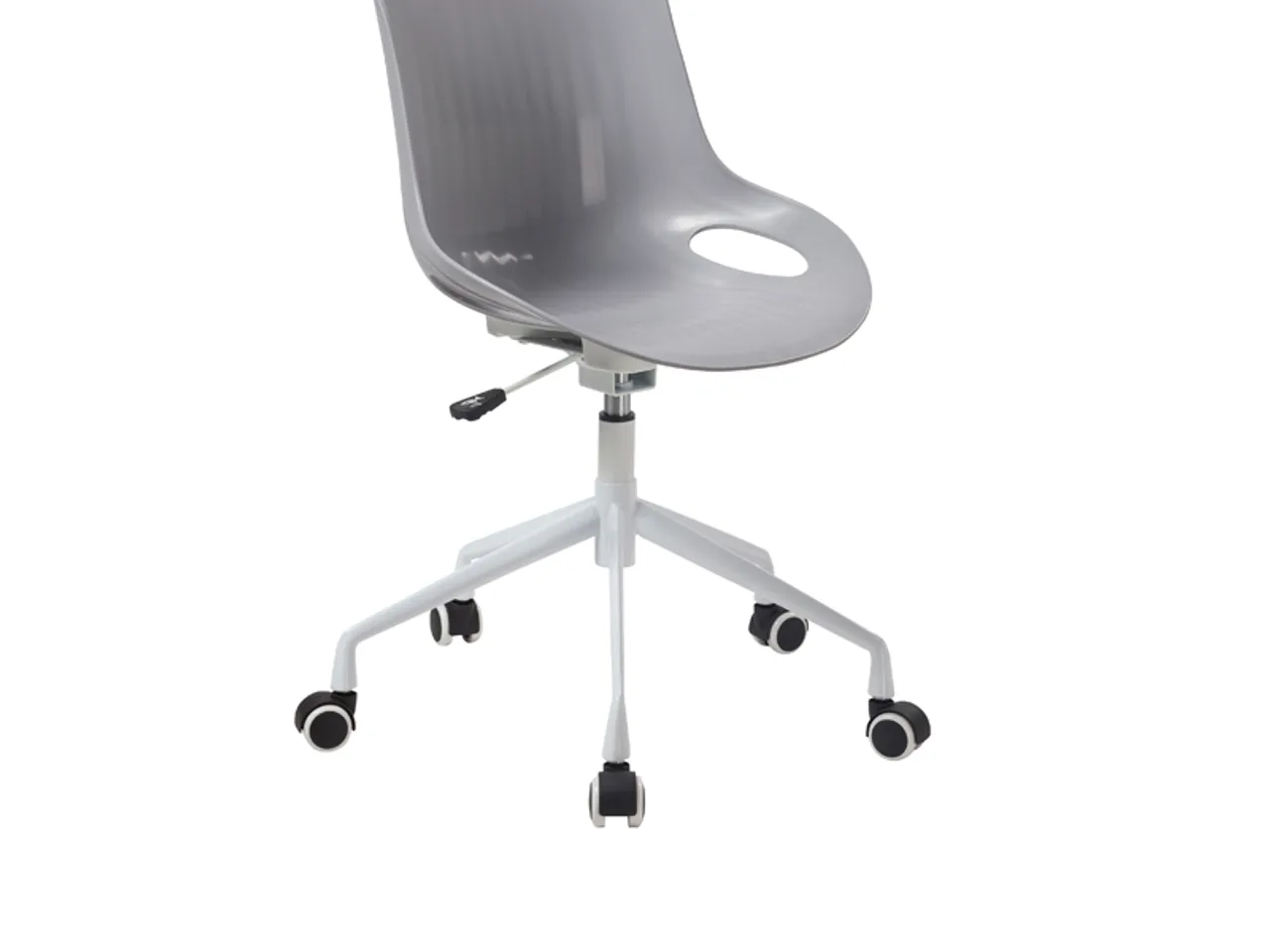 Recycled HDPE in Plastic Chairs: What It Is Good For, and Where It Is Not — YIMIGA